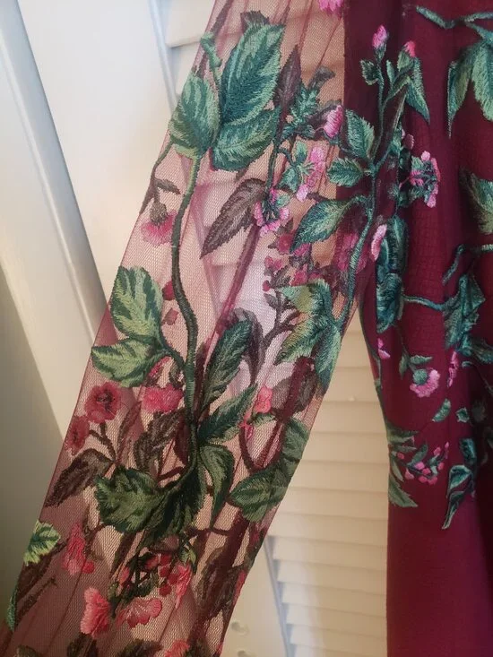 Tadashi Shoji Wine Floral Crepe Gown 2X (18Q) – NWT – Lightweight & Elegant - Picture 5 of 9